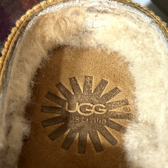 UGG leather clogs Women's Sz 8 Tasman Decorative stitching Boho Hippie Western - Picture 9 of 9
